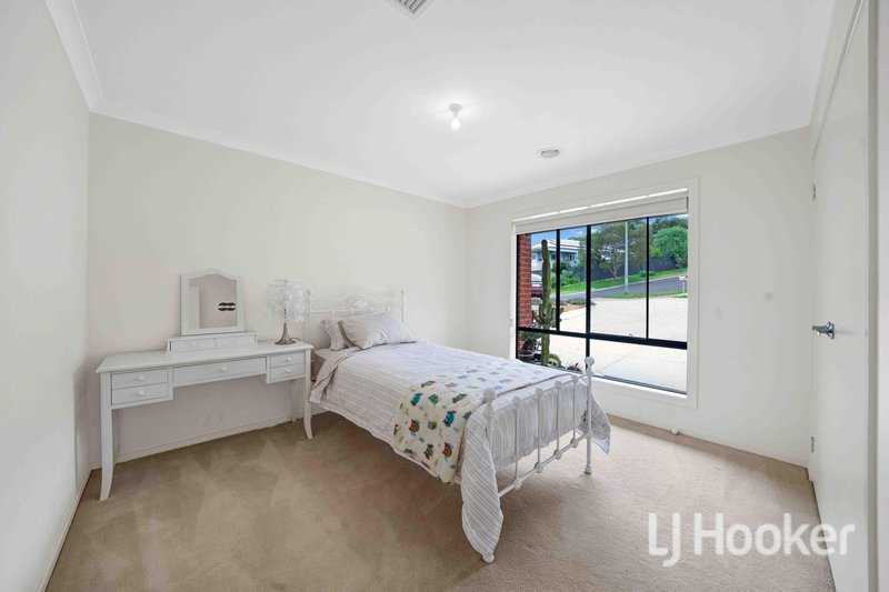 Photo - 12 Gum Tree Terrace, Darley VIC 3340 - Image 9