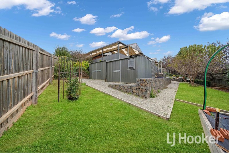 Photo - 12 Gum Tree Terrace, Darley VIC 3340 - Image 16