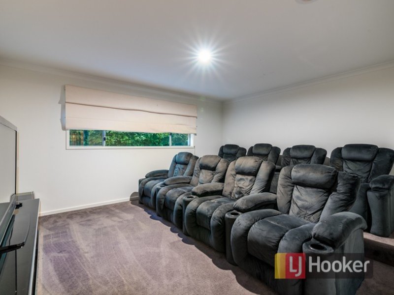 Photo - 12 Haines Street, Cranbourne East VIC 3977 - Image 6