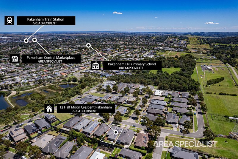 Photo - 12 Half Moon Crescent, Pakenham VIC 3810 - Image 9