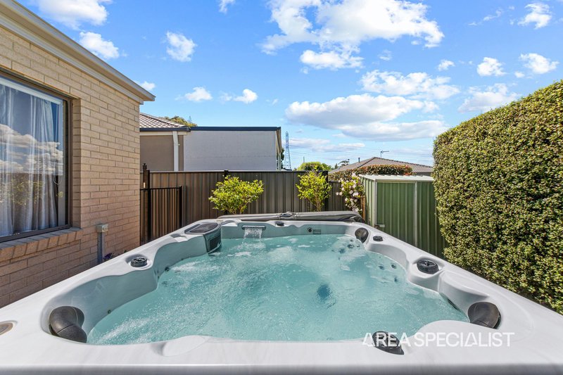 Photo - 12 Half Moon Crescent, Pakenham VIC 3810 - Image 33