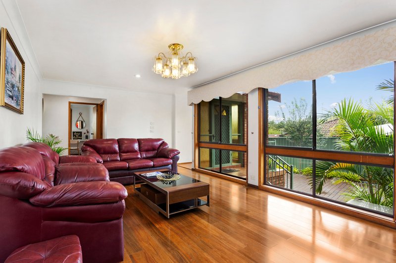 Photo - 12 Hammond Court, Baulkham Hills NSW 2153 - Image 6