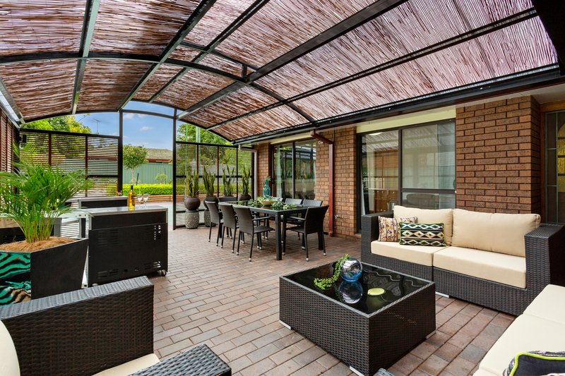 Photo - 12 Hammond Court, Baulkham Hills NSW 2153 - Image 9