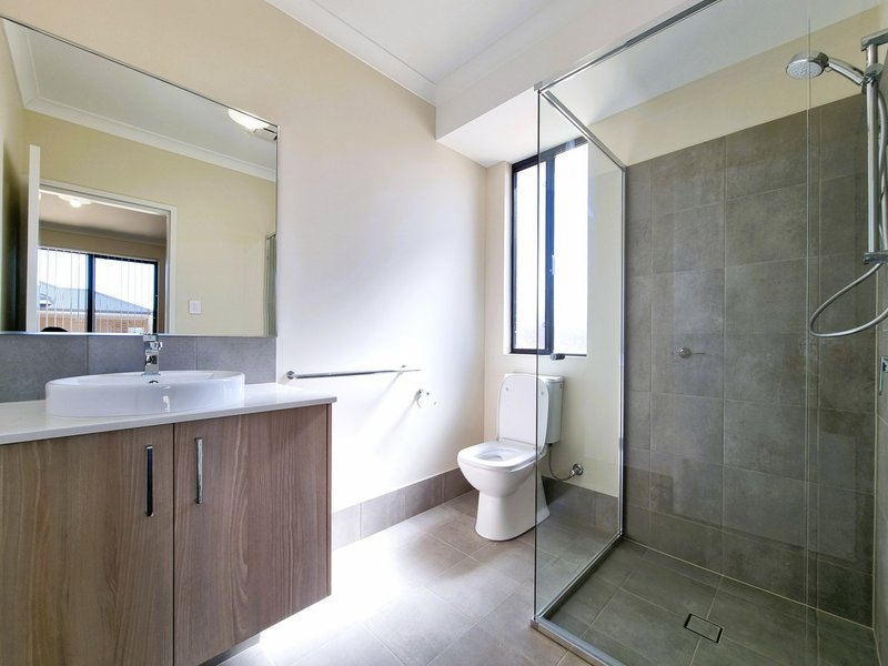 Photo - 12 Handler Road, Forrestdale WA 6112 - Image 4
