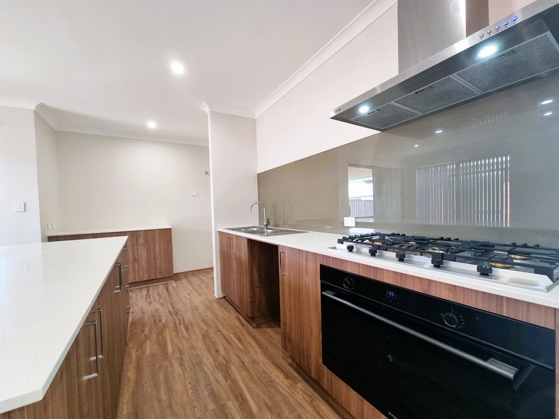 Photo - 12 Handler Road, Forrestdale WA 6112 - Image 6