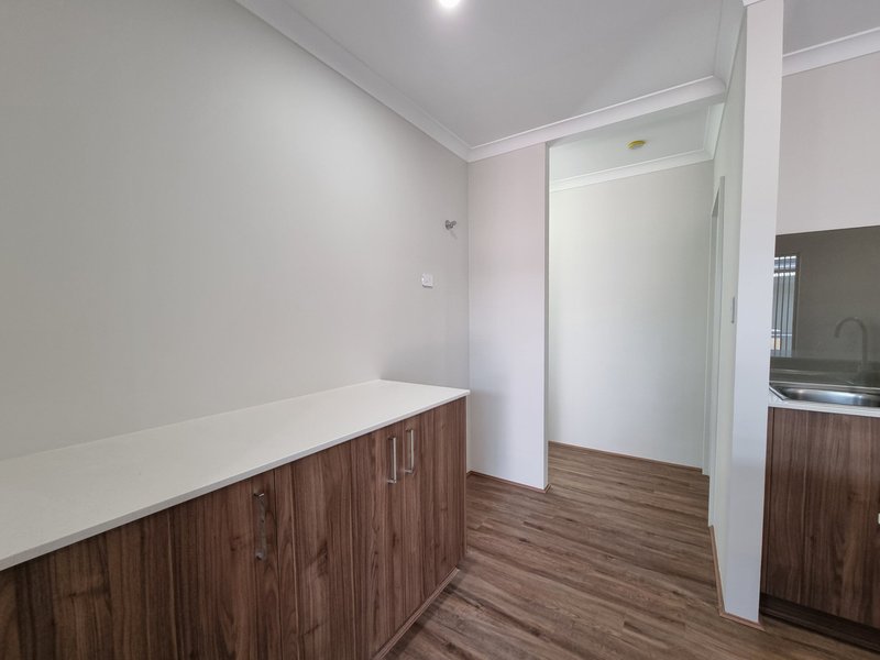 Photo - 12 Handler Road, Forrestdale WA 6112 - Image 9