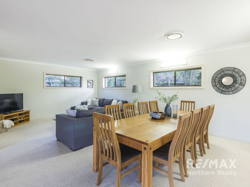 Photo - 12 Harbord Place, Albany Creek QLD 4035 - Image 9