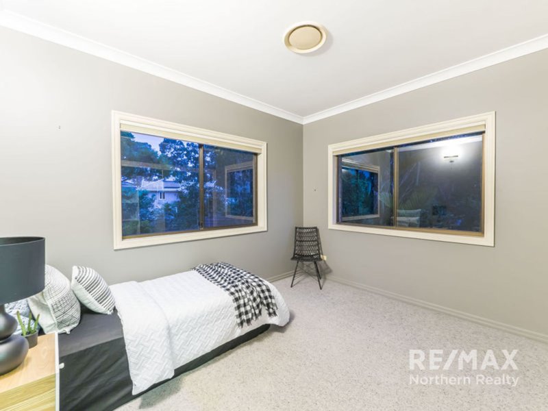 Photo - 12 Harbord Place, Albany Creek QLD 4035 - Image 23