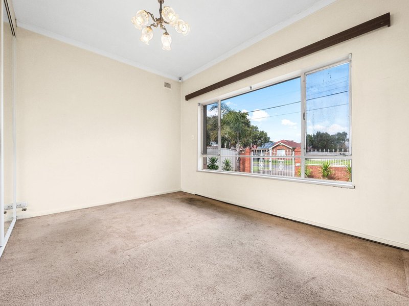 Photo - 12 Harcourt Street, Mansfield Park SA 5012 - Image 11