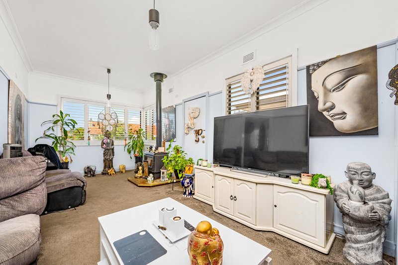 Photo - 12 Harry Street, Belmont South NSW 2280 - Image 2