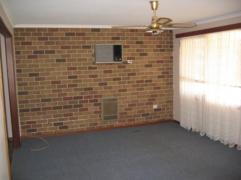 Photo - 12 Hawker Crescent, Elizabeth East SA 5112 - Image 5