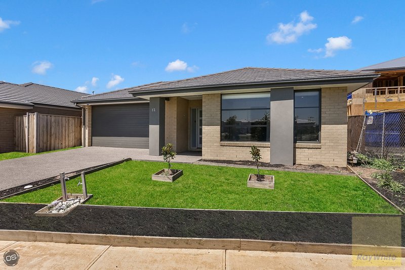 Photo - 12 Heathwren View, Werribee VIC 3030 - Image 3