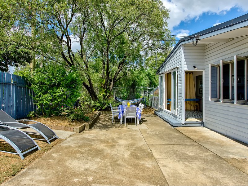 Photo - 12 Heilbromm Street, Stafford Heights QLD 4053 - Image 10