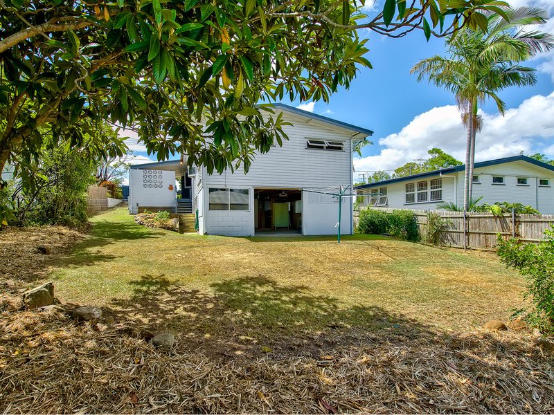 Photo - 12 Heilbromm Street, Stafford Heights QLD 4053 - Image 13