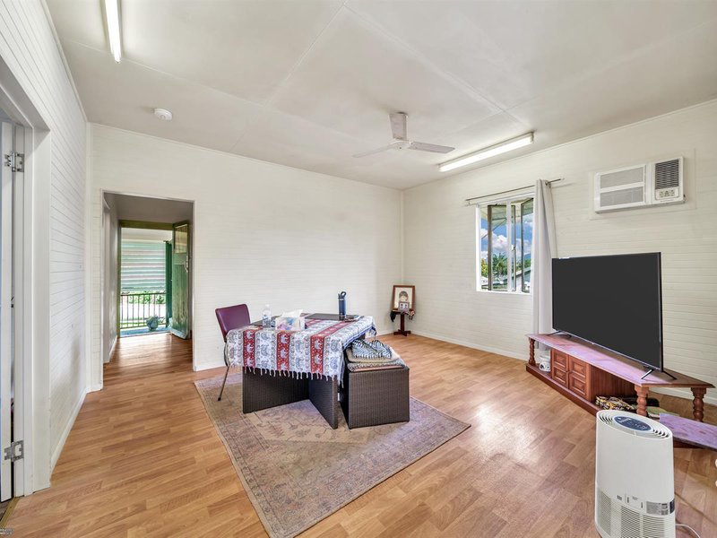 Photo - 12 Henderson Street, South Johnstone QLD 4859 - Image 2