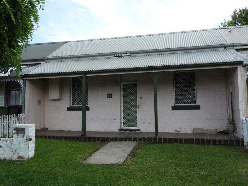 12 Henry Street, Bathurst NSW 2795