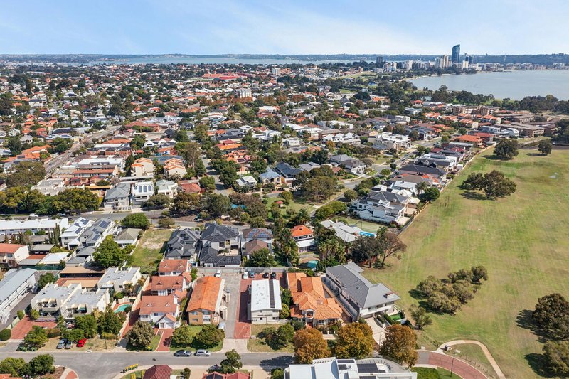 Photo - 12 Heppingstone Street, South Perth WA 6151 - Image 6