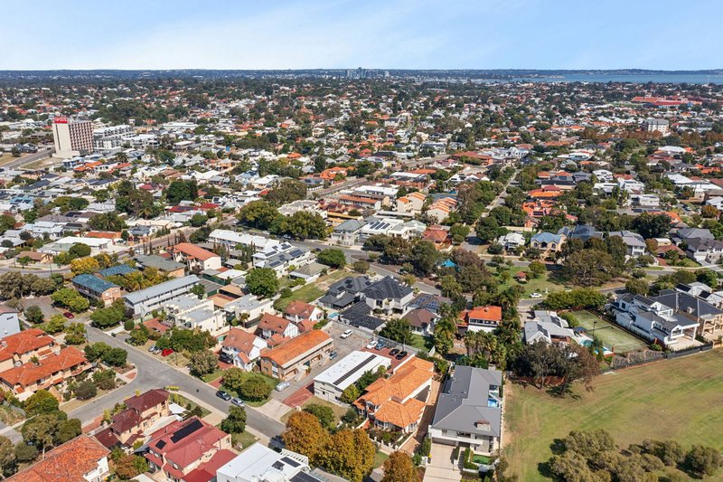 Photo - 12 Heppingstone Street, South Perth WA 6151 - Image 7
