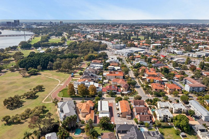Photo - 12 Heppingstone Street, South Perth WA 6151 - Image 10