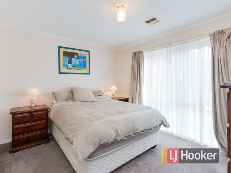 Photo - 12 Herald Court, Narre Warren VIC 3805 - Image 8