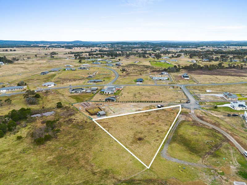 Photo - 12 Herdwick Place, Marulan NSW 2579 - Image 2