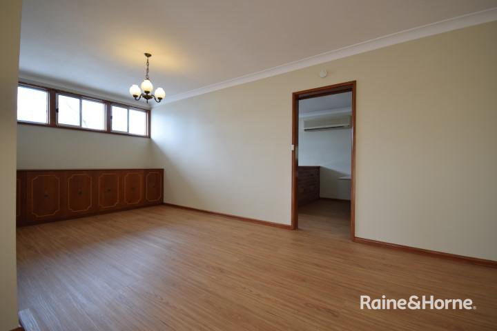 Photo - 12 Hewlett Avenue, North Nowra NSW 2541 - Image 3