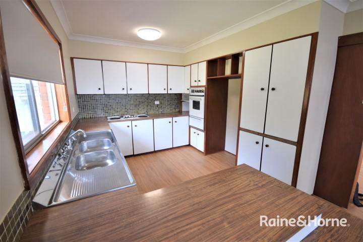 Photo - 12 Hewlett Avenue, North Nowra NSW 2541 - Image 5