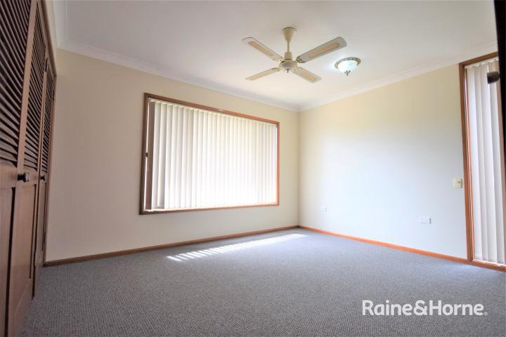 Photo - 12 Hewlett Avenue, North Nowra NSW 2541 - Image 7