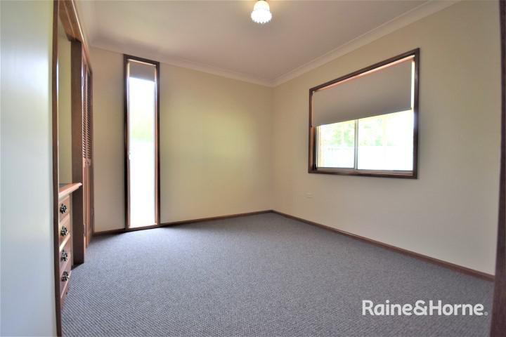 Photo - 12 Hewlett Avenue, North Nowra NSW 2541 - Image 10