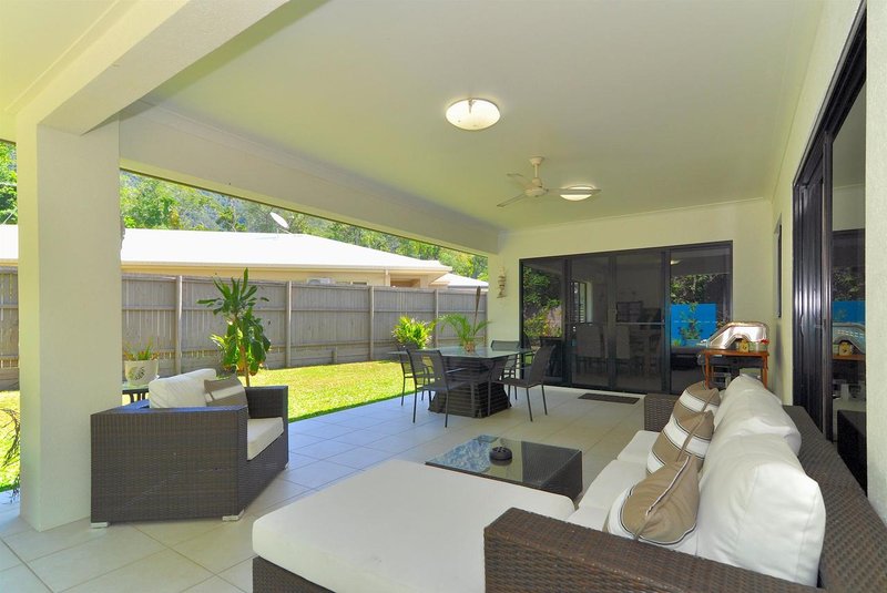 12 Hideaway Close, Palm Cove QLD 4879