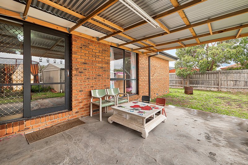 Photo - 12 Hindmarsh Court, Cranbourne North VIC 3977 - Image 16