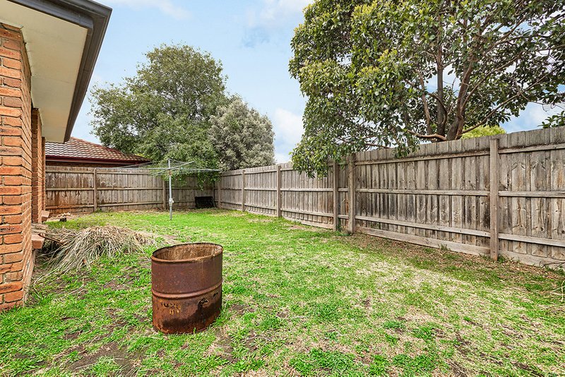 Photo - 12 Hindmarsh Court, Cranbourne North VIC 3977 - Image 18