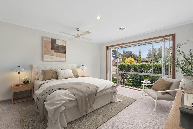 Photo - 12 Hoban Close, Keilor Downs VIC 3038 - Image 8