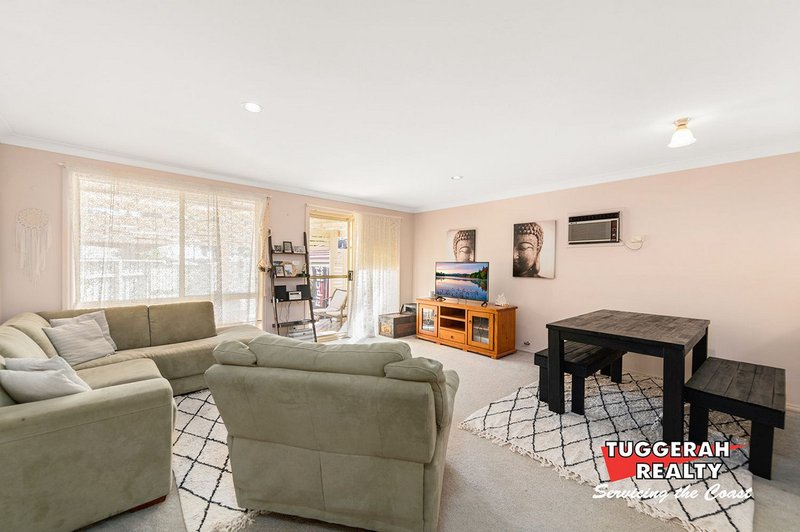 Photo - 1/2 Holly Close, Lake Haven NSW 2263 - Image 3