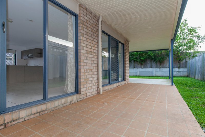 Photo - 12 Hollywood Avenue, Bellmere QLD 4510 - Image 2