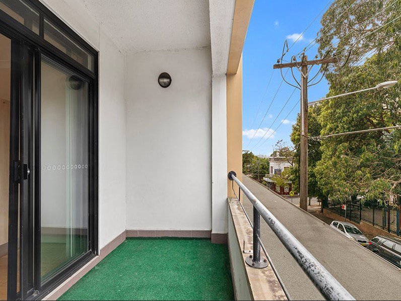 Photo - 1/2 Holt Street, Stanmore NSW 2048 - Image 8