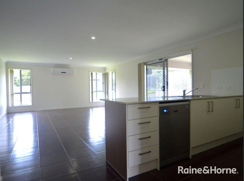 Photo - 12 Honeyeater Crescent, Moggill QLD 4070 - Image 3