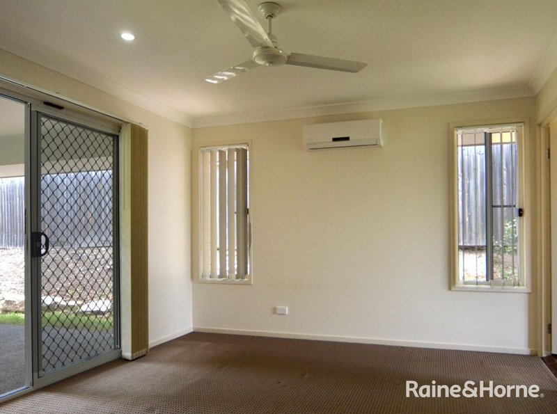 Photo - 12 Honeyeater Crescent, Moggill QLD 4070 - Image 4