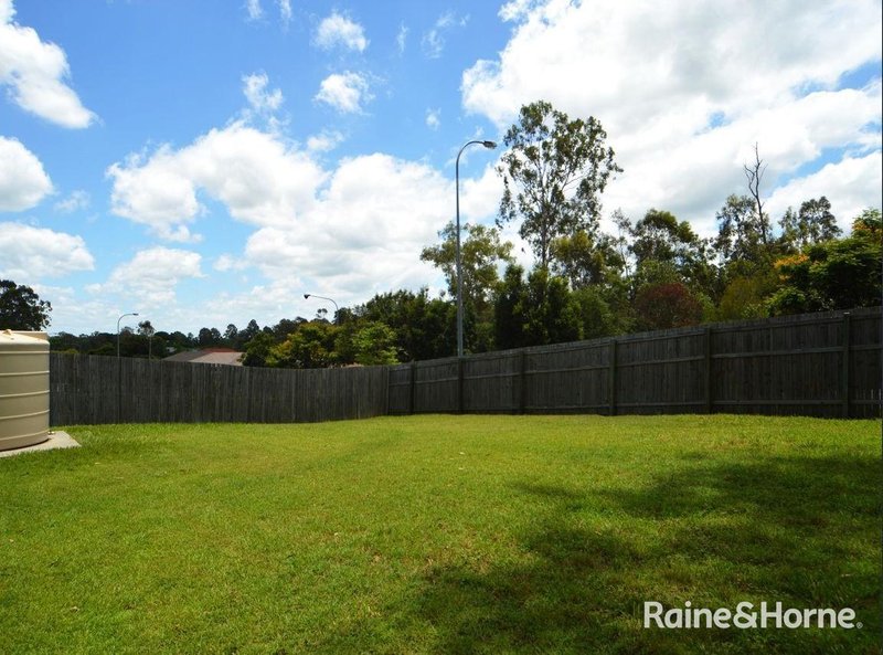 Photo - 12 Honeyeater Crescent, Moggill QLD 4070 - Image 10