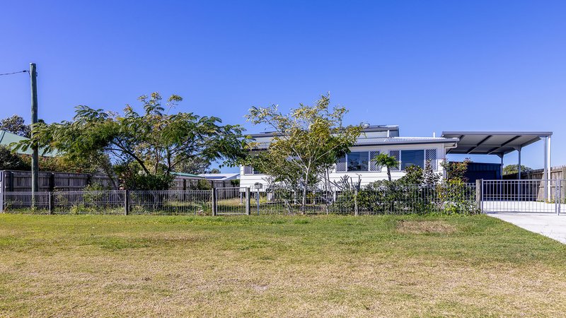 12 Honiton Street, Torquay QLD 4655