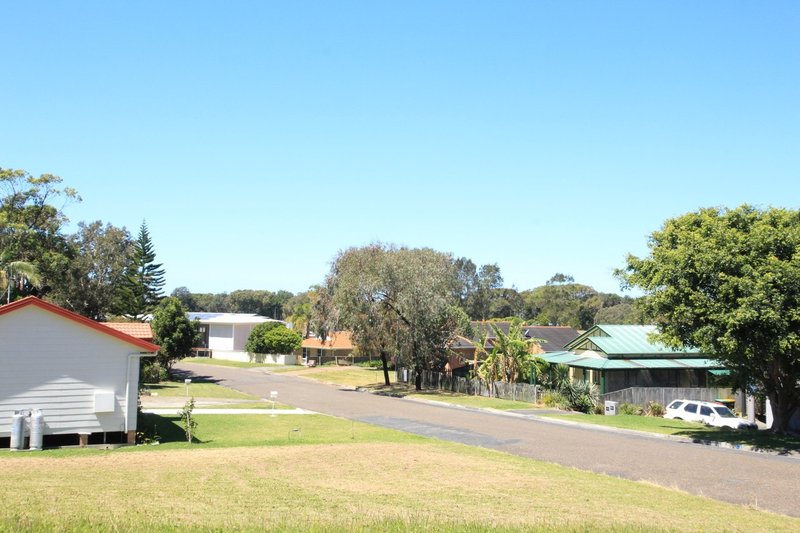 Photo - 12 Hope Street, Red Head NSW 2430 - Image 2