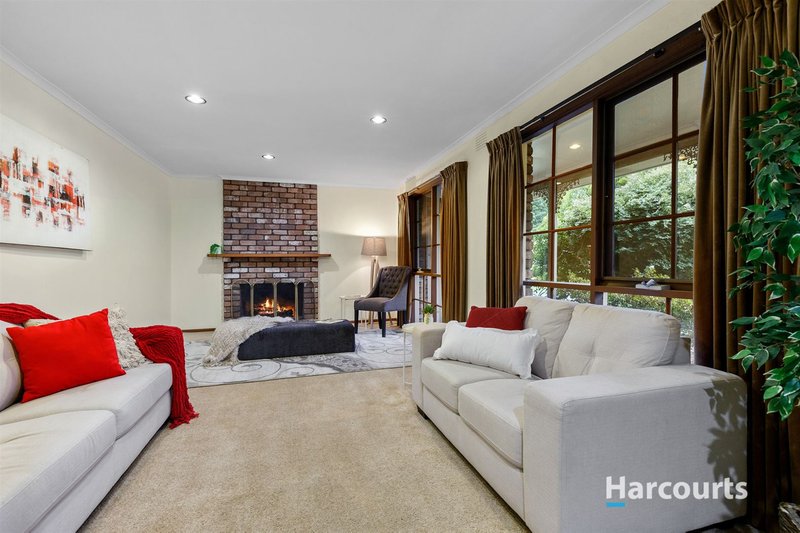 Photo - 12 Hopkins Close, Rowville VIC 3178 - Image 3