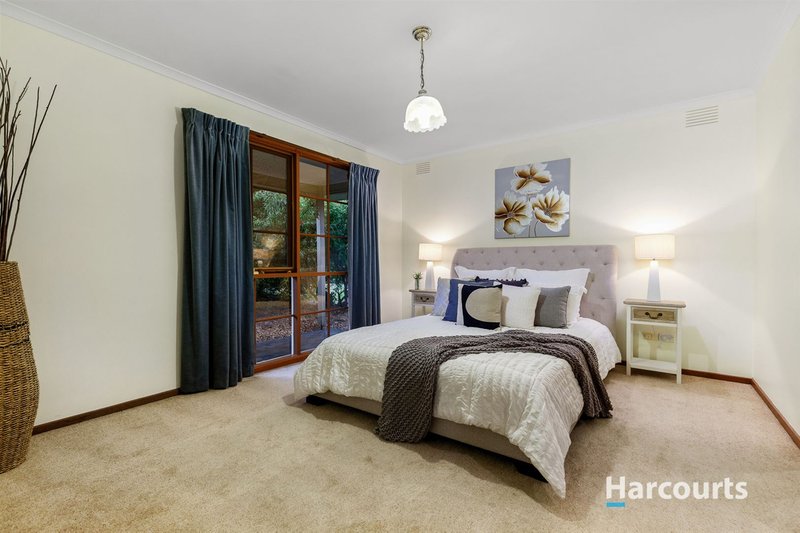 Photo - 12 Hopkins Close, Rowville VIC 3178 - Image 7