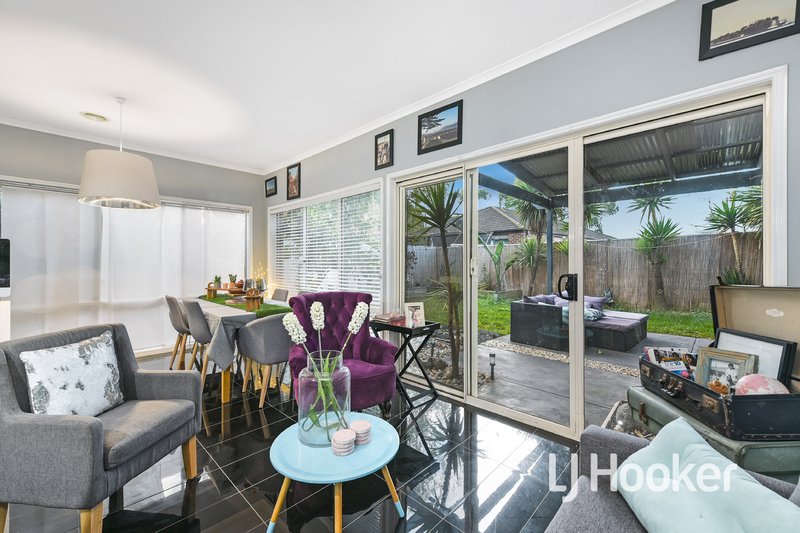 Photo - 12 Hopkins Pass, Pakenham VIC 3810 - Image 12