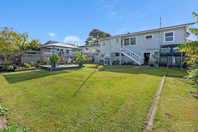 Photo - 12 Horder Avenue, Labrador QLD 4215 - Image 20