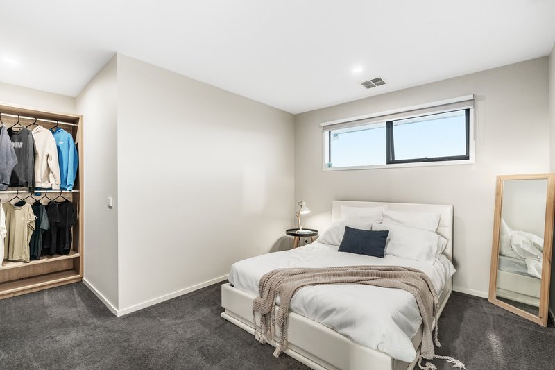 Photo - 12 Horning Street, Doreen VIC 3754 - Image 6