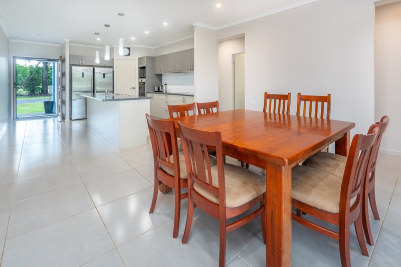 Photo - 12 Horsford Street, New Harbourline QLD 4858 - Image 5