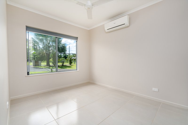 Photo - 12 Horsford Street, New Harbourline QLD 4858 - Image 9