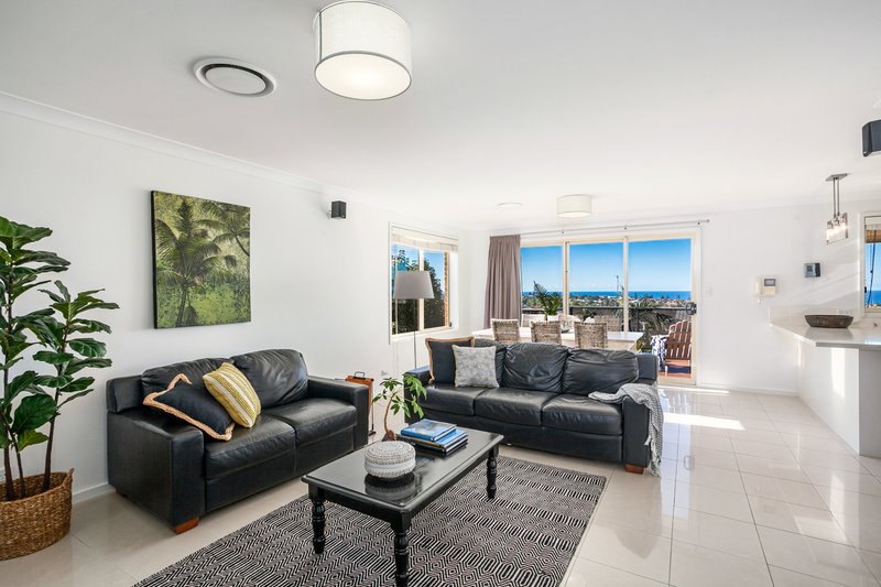 Photo - 12 Houtman Avenue, Shell Cove NSW 2529 - Image 4