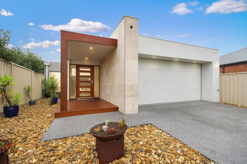 12 Hovey Court, Horsham VIC 3400